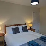 Dom wakacyjny Orchard House - 4 Bed - *