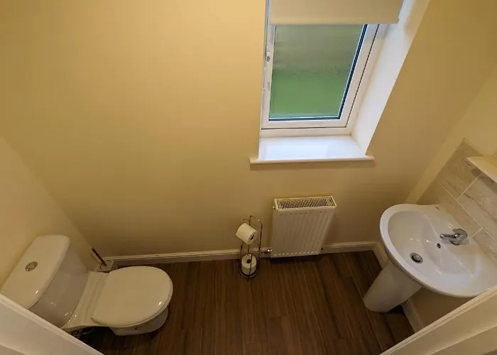 Orchard House - 4 Bed - Scarborough