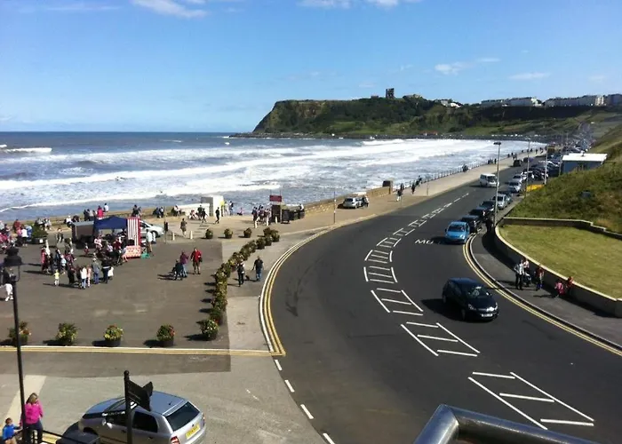 Orchard House - 4 Bed - Scarborough